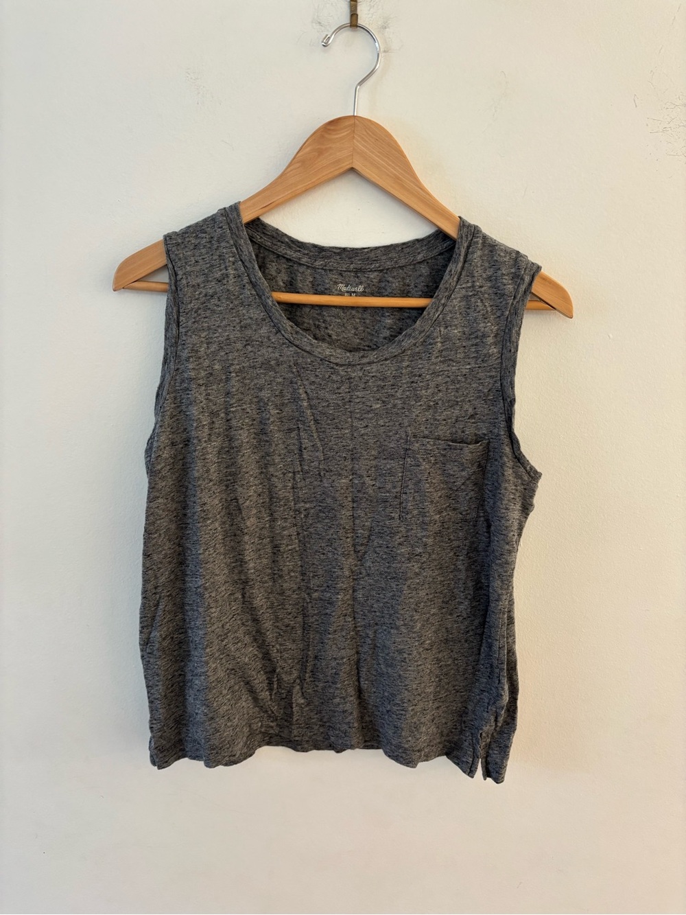Madewell - Heathered Gray Sleeveless Pocket Tank, Size Medium. Good condition